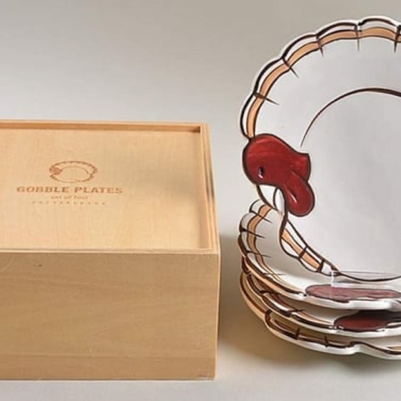 Pottery Barn Gobble Thanksgiving Set of 4 Dessert Plates, Collectible - Picture 7 of 7